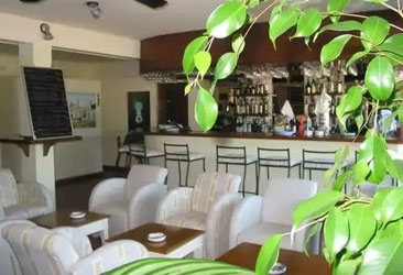 Vale Do Lobo Interior View Of Tapa S Bar Quinta Do Lago Algarve Faro Almansil Portugal Vilaverde
