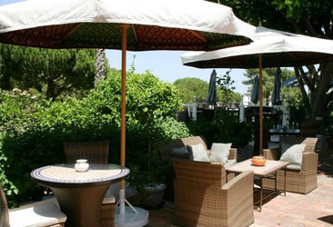Vale Do Lobo Vista Exterior Do Tapa S Bar Quinta Do Lago Algarve Faro Almansil Portugal Vilaverde